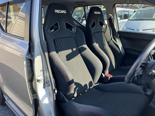 アルトワークス ベースグレード　ベースグレード（４名）　盗難防止　Ｓキー　ＶＳＡ　キーフリ　Ｗエアバック　ＡＵＴＯエアコン　エアＢ　パワステ　ＡＢＳ付　衝突安全ボディ　オートライト　パワーウィンドゥ（14枚目）