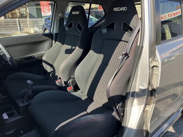 アルトワークス ベースグレード　ベースグレード（４名）　盗難防止　Ｓキー　ＶＳＡ　キーフリ　Ｗエアバック　ＡＵＴＯエアコン　エアＢ　パワステ　ＡＢＳ付　衝突安全ボディ　オートライト　パワーウィンドゥ（27枚目）