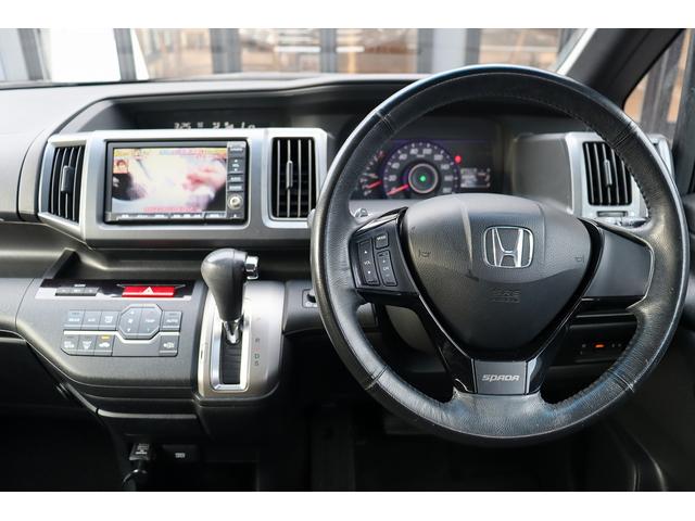 ステップワゴンスパーダ Z ドライブレコーダー ETC ナビ TV 両側電動スライドドア HID スマートキー 電動格納ミラー 3列シート CVT アルミホイール 盗難防止システム 衝突安全ボディ ABS ESC エアコン(3枚目)