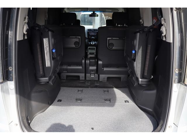 セレナ ハイウェイスター　Ｖセレクション＋セーフティ　ＳＨＶ　ＥＴＣ　バックカメラ　ナビ　ＴＶ　オートクルーズコントロール　レーンアシスト　衝突被害軽減システム　両側電動スライドドア　オートライト　ＬＥＤヘッドランプ　スマートキー　アイドリングストップ（30枚目）