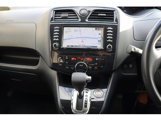 セレナ ハイウェイスター　Ｓ－ハイブリッド　Ｖセレクション　ドライブレコーダー　全周囲カメラ　ナビ　オートクルーズコントロール　両側電動スライドドア　ＨＩＤ　スマートキー　アイドリングストップ　電動格納ミラー　３列シート　フルフラット　ウォークスルー　ＣＶＴ（4枚目）