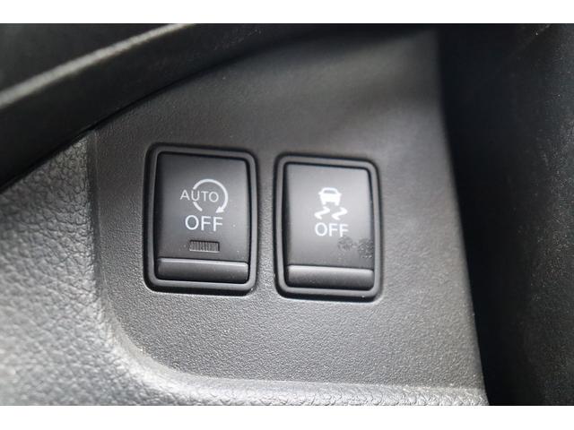 セレナ ハイウェイスター　Ｓ－ハイブリッド　Ｖセレクション　ドライブレコーダー　全周囲カメラ　ナビ　オートクルーズコントロール　両側電動スライドドア　ＨＩＤ　スマートキー　アイドリングストップ　電動格納ミラー　３列シート　フルフラット　ウォークスルー　ＣＶＴ（10枚目）