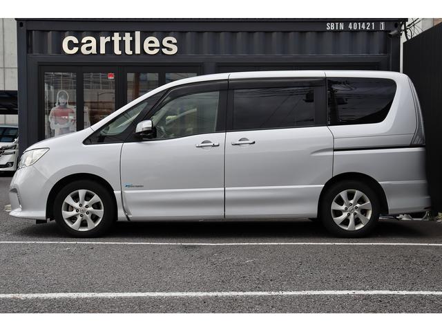 セレナ ハイウェイスター　Ｓ－ハイブリッド　Ｖセレクション　ドライブレコーダー　全周囲カメラ　ナビ　オートクルーズコントロール　両側電動スライドドア　ＨＩＤ　スマートキー　アイドリングストップ　電動格納ミラー　３列シート　フルフラット　ウォークスルー　ＣＶＴ（15枚目）