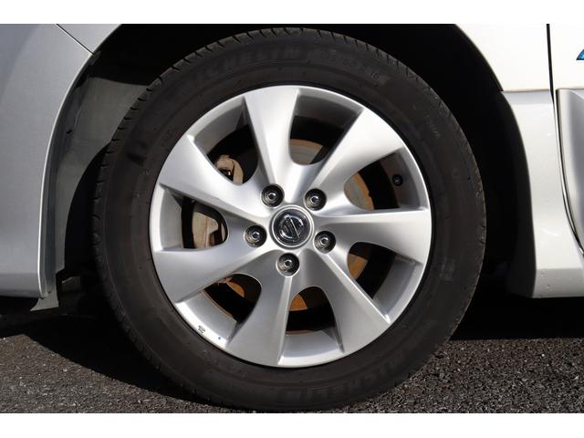 セレナ ハイウェイスター　Ｓ－ハイブリッド　Ｖセレクション　ドライブレコーダー　全周囲カメラ　ナビ　オートクルーズコントロール　両側電動スライドドア　ＨＩＤ　スマートキー　アイドリングストップ　電動格納ミラー　３列シート　フルフラット　ウォークスルー　ＣＶＴ（27枚目）