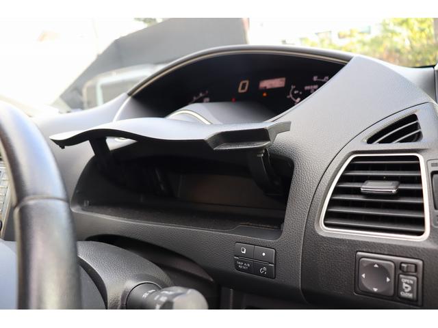 セレナ ハイウェイスター　Ｓ－ハイブリッド　Ｖセレクション　ドライブレコーダー　全周囲カメラ　ナビ　オートクルーズコントロール　両側電動スライドドア　ＨＩＤ　スマートキー　アイドリングストップ　電動格納ミラー　３列シート　フルフラット　ウォークスルー　ＣＶＴ（46枚目）