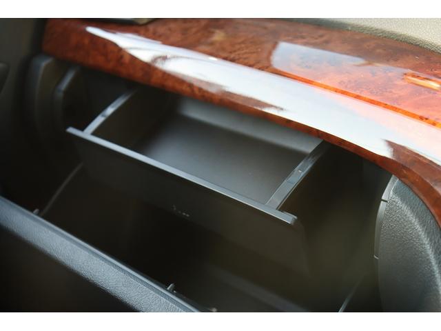 ヴェルファイア 2.4Z プラチナセレクションII ドライブレコーダー ETC バックカメラ ナビ TV クリアランスソナー 両側電動スライドドア オートライト HID 電動リアゲート スマートキー 電動格納ミラー 後席モニター 3列シート オットマン(48枚目)