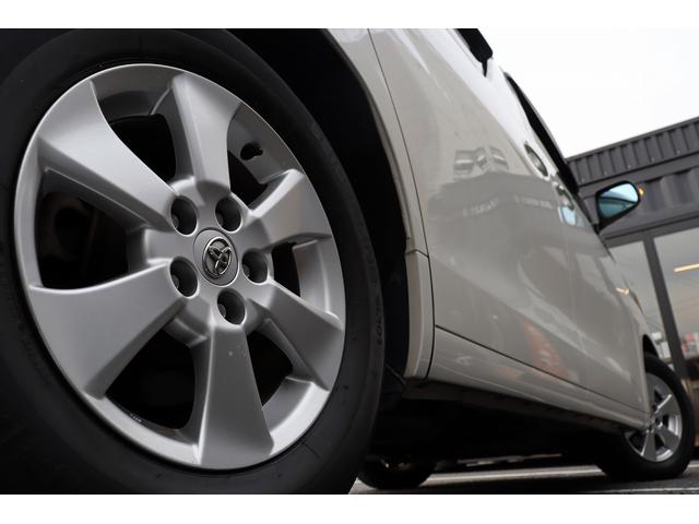 アルファード 240X ETC バックカメラ ナビ TV クリアランスソナー オートライト HID スマートキー 電動格納ミラー 後席モニター 3列シート オットマン CVT アルミホイール 盗難防止システム 衝突安全ボディ(22枚目)