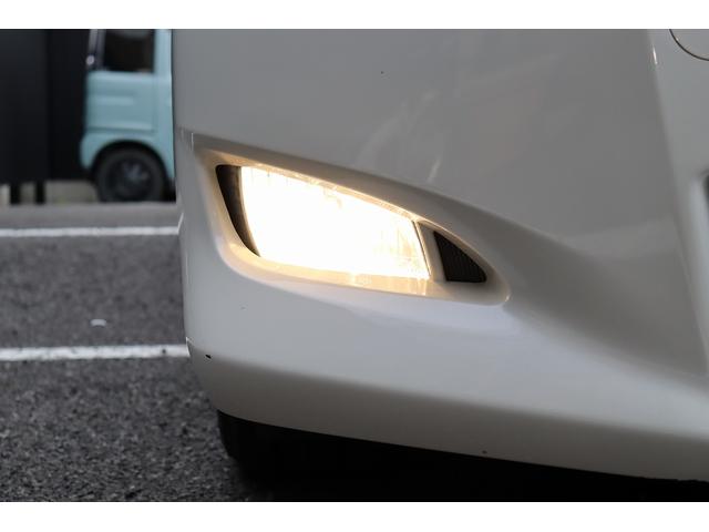 アルファード 240X ETC バックカメラ ナビ TV クリアランスソナー オートライト HID スマートキー 電動格納ミラー 後席モニター 3列シート オットマン CVT アルミホイール 盗難防止システム 衝突安全ボディ(27枚目)