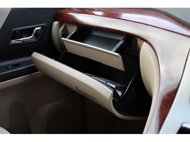 アルファード 240X ETC バックカメラ ナビ TV クリアランスソナー オートライト HID スマートキー 電動格納ミラー 後席モニター 3列シート オットマン CVT アルミホイール 盗難防止システム 衝突安全ボディ(48枚目)