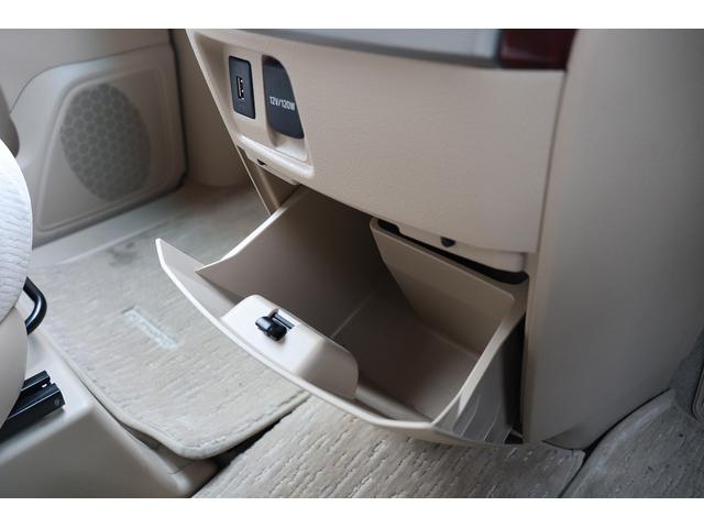 アルファード 240X ETC バックカメラ ナビ TV クリアランスソナー オートライト HID スマートキー 電動格納ミラー 後席モニター 3列シート オットマン CVT アルミホイール 盗難防止システム 衝突安全ボディ(49枚目)