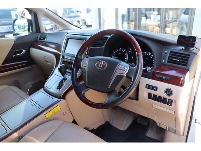 アルファード ３５０Ｇ　Ｌパッケージ　ＥＴＣ　バックカメラ　ナビ　ＴＶ　クリアランスソナー　オートクルーズコントロール　電動スライドドア　オートライト　ＨＩＤ　サンルーフ　電動リアゲート　スマートキー　電動格納ミラー　シートヒーター（21枚目）