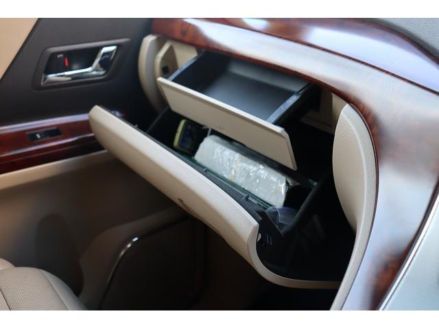 アルファード ３５０Ｇ　Ｌパッケージ　ＥＴＣ　バックカメラ　ナビ　ＴＶ　クリアランスソナー　オートクルーズコントロール　電動スライドドア　オートライト　ＨＩＤ　サンルーフ　電動リアゲート　スマートキー　電動格納ミラー　シートヒーター（44枚目）