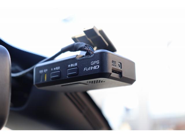 セレナ ハイウェイスター　Ｖセレクション　ドライブレコーダー　バックカメラ　ナビ　ＴＶ　オートクルーズコントロール　衝突被害軽減システム　両側電動スライドドア　ＬＥＤヘッドランプ　スマートキー　アイドリングストップ　電動格納ミラー　３列シート（9枚目）