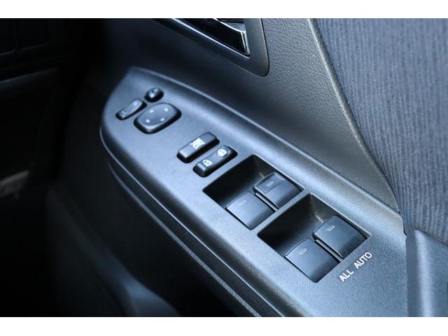 アルファード ２４０Ｓ　ＥＴＣ　バックカメラ　ナビ　ＴＶ　クリアランスソナー　両側電動スライドドア　ＨＩＤ　スマートキー　３列シート　ＣＶＴ　アルミホイール　ミュージックプレイヤー接続可　盗難防止システム　衝突安全ボディ（11枚目）