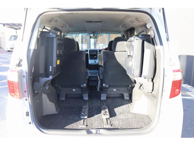 アルファード ２４０Ｓ　ＥＴＣ　バックカメラ　ナビ　ＴＶ　クリアランスソナー　両側電動スライドドア　ＨＩＤ　スマートキー　３列シート　ＣＶＴ　アルミホイール　ミュージックプレイヤー接続可　盗難防止システム　衝突安全ボディ（27枚目）