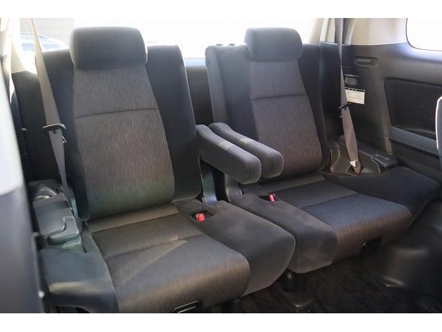 アルファード ２４０Ｓ　ＥＴＣ　バックカメラ　ナビ　ＴＶ　クリアランスソナー　両側電動スライドドア　ＨＩＤ　スマートキー　３列シート　ＣＶＴ　アルミホイール　ミュージックプレイヤー接続可　盗難防止システム　衝突安全ボディ（41枚目）