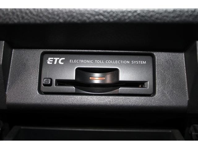 ３５０ハイウェイスターアーバンクロム　ＥＴＣ　全周囲カメラ　ナビ　クリアランスソナー　オートライト　ＨＩＤ　電動リアゲート　スマートキー　電動格納ミラー　３列シート　フルフラット　オットマン　ＣＶＴ　アルミホイール　Ｂｌｕｅｔｏｏｔｈ(20枚目)