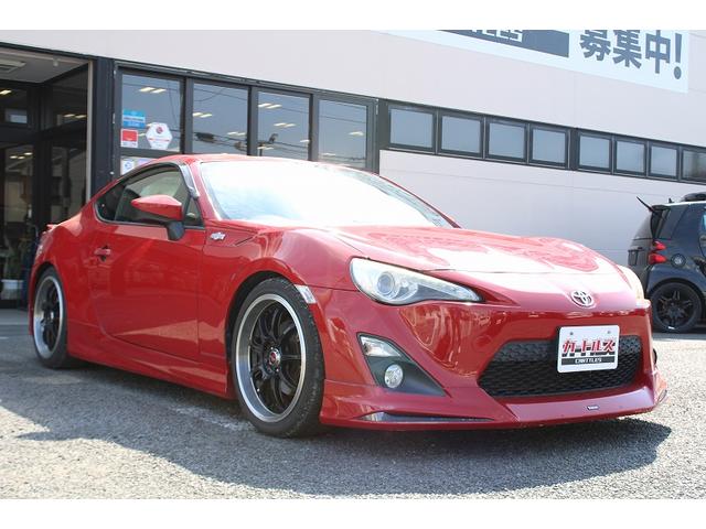 ８６ ＧＴ　ＥＴＣ　ナビ　ＴＶ　ＭＴ　ＨＩＤ　ＬＥＤヘッドランプ　スマートキー　電動格納ミラー　アルミホイール　盗難防止システム　衝突安全ボディ　ＡＢＳ　ＥＳＣ　ＣＤ　Ｂｌｕｅｔｏｏｔｈ　エアコン（4枚目）