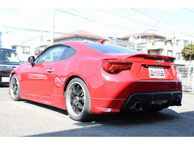 ８６ ＧＴ　ＥＴＣ　ナビ　ＴＶ　ＭＴ　ＨＩＤ　ＬＥＤヘッドランプ　スマートキー　電動格納ミラー　アルミホイール　盗難防止システム　衝突安全ボディ　ＡＢＳ　ＥＳＣ　ＣＤ　Ｂｌｕｅｔｏｏｔｈ　エアコン（7枚目）