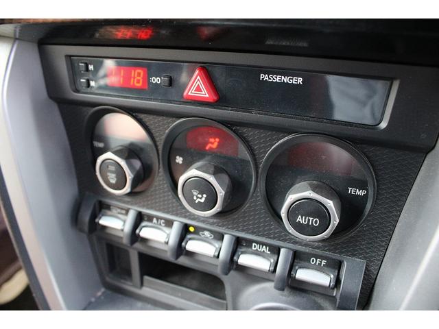８６ ＧＴ　ＥＴＣ　ナビ　ＴＶ　ＭＴ　ＨＩＤ　ＬＥＤヘッドランプ　スマートキー　電動格納ミラー　アルミホイール　盗難防止システム　衝突安全ボディ　ＡＢＳ　ＥＳＣ　ＣＤ　Ｂｌｕｅｔｏｏｔｈ　エアコン（24枚目）