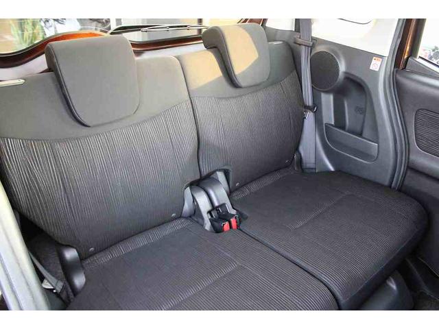 デイズルークス ハイウェイスター　Ｘ　Ｇパッケージ　全周囲カメラ　両側電動スライドドア　ナビ　ＴＶ　ＨＩＤ　スマートキー　アイドリングストップ　電動格納ミラー　ベンチシート　ＣＶＴ　盗難防止システム　ＥＳＣ　ＡＢＳ　ＣＤ　ＤＶＤ再生　ＵＳＢ（17枚目）