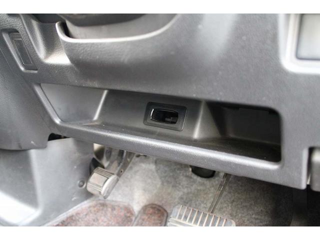 デイズルークス ハイウェイスター　Ｘ　Ｇパッケージ　全周囲カメラ　両側電動スライドドア　ナビ　ＴＶ　ＨＩＤ　スマートキー　アイドリングストップ　電動格納ミラー　ベンチシート　ＣＶＴ　盗難防止システム　ＥＳＣ　ＡＢＳ　ＣＤ　ＤＶＤ再生　ＵＳＢ（43枚目）