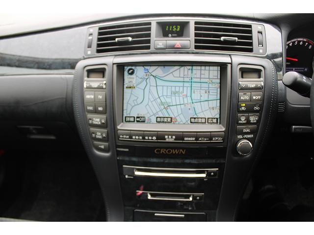 クラウン アスリート　クリアランスソナー　オートクルーズコントロール　バックカメラ　ナビ　アルミホイール　ＨＩＤ　ＡＴ　スマートキー　電動格納ミラー　盗難防止システム　パワーシート　ＣＤ　ＭＤ　衝突安全ボディ　ＡＢＳ（5枚目）