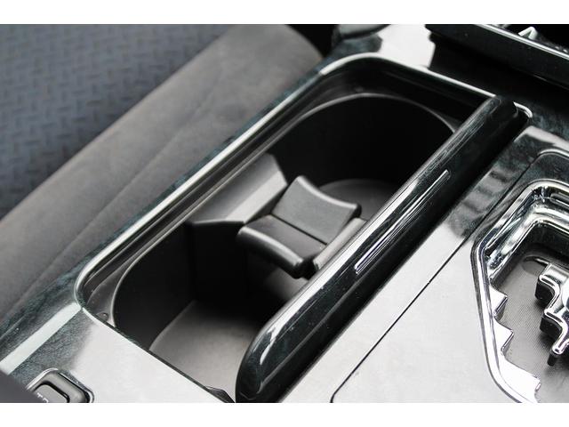 クラウン アスリート　クリアランスソナー　オートクルーズコントロール　バックカメラ　ナビ　アルミホイール　ＨＩＤ　ＡＴ　スマートキー　電動格納ミラー　盗難防止システム　パワーシート　ＣＤ　ＭＤ　衝突安全ボディ　ＡＢＳ（29枚目）