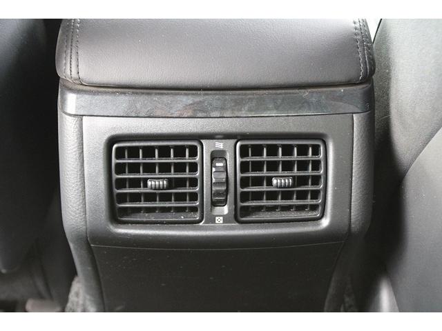 クラウン アスリート　クリアランスソナー　オートクルーズコントロール　バックカメラ　ナビ　アルミホイール　ＨＩＤ　ＡＴ　スマートキー　電動格納ミラー　盗難防止システム　パワーシート　ＣＤ　ＭＤ　衝突安全ボディ　ＡＢＳ（31枚目）