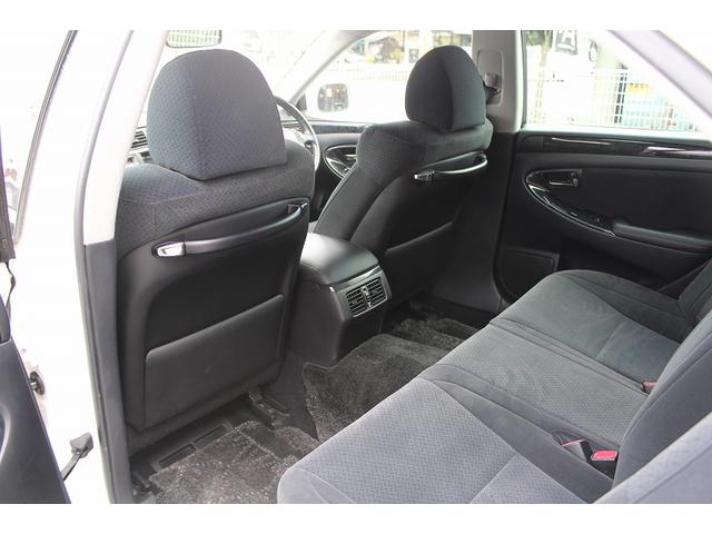 クラウン アスリート　クリアランスソナー　オートクルーズコントロール　バックカメラ　ナビ　アルミホイール　ＨＩＤ　ＡＴ　スマートキー　電動格納ミラー　盗難防止システム　パワーシート　ＣＤ　ＭＤ　衝突安全ボディ　ＡＢＳ（40枚目）