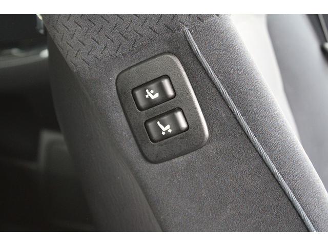 クラウン アスリート　クリアランスソナー　オートクルーズコントロール　バックカメラ　ナビ　アルミホイール　ＨＩＤ　ＡＴ　スマートキー　電動格納ミラー　盗難防止システム　パワーシート　ＣＤ　ＭＤ　衝突安全ボディ　ＡＢＳ（47枚目）