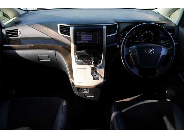 ヴェルファイア ２．４Ｚ　ゴールデンアイズ　ＥＴＣ　バックカメラ　ナビ　ＴＶ　クリアランスソナー　オートクルーズコントロール　両側電動スライドドア　ＨＩＤ　電動リアゲート　スマートキー　電動格納ミラー　３列シート　ＣＶＴ　アルミホイール　ＣＤ（2枚目）