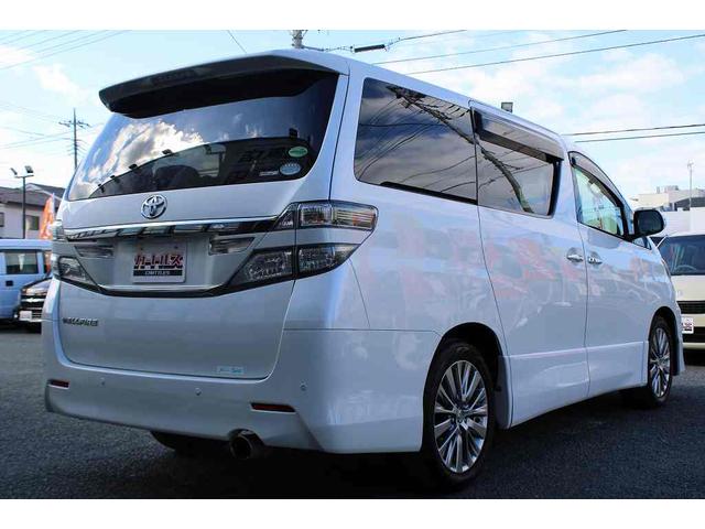 ヴェルファイア ２．４Ｚ　ゴールデンアイズ　ＥＴＣ　バックカメラ　ナビ　ＴＶ　クリアランスソナー　オートクルーズコントロール　両側電動スライドドア　ＨＩＤ　電動リアゲート　スマートキー　電動格納ミラー　３列シート　ＣＶＴ　アルミホイール　ＣＤ（16枚目）