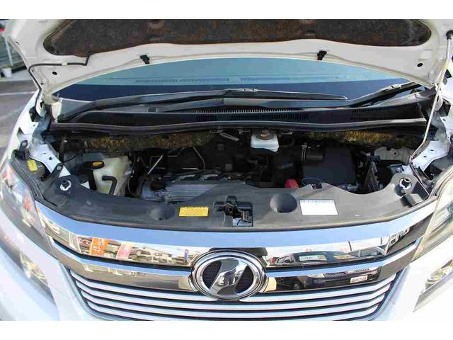 ヴェルファイア ２．４Ｚ　ゴールデンアイズ　ＥＴＣ　バックカメラ　ナビ　ＴＶ　クリアランスソナー　オートクルーズコントロール　両側電動スライドドア　ＨＩＤ　電動リアゲート　スマートキー　電動格納ミラー　３列シート　ＣＶＴ　アルミホイール　ＣＤ（19枚目）