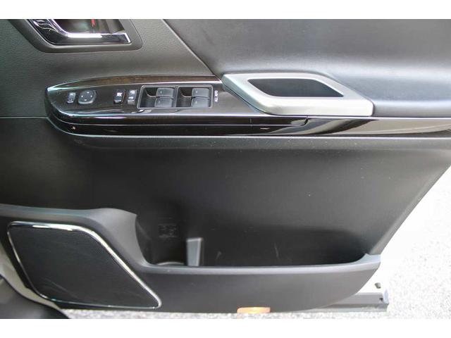 ヴェルファイア ２．４Ｚ　ゴールデンアイズ　ＥＴＣ　バックカメラ　ナビ　ＴＶ　クリアランスソナー　オートクルーズコントロール　両側電動スライドドア　ＨＩＤ　電動リアゲート　スマートキー　電動格納ミラー　３列シート　ＣＶＴ　アルミホイール　ＣＤ（28枚目）