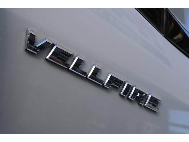 ヴェルファイア ２．４Ｚ　ゴールデンアイズ　ＥＴＣ　バックカメラ　ナビ　ＴＶ　クリアランスソナー　オートクルーズコントロール　両側電動スライドドア　ＨＩＤ　電動リアゲート　スマートキー　電動格納ミラー　３列シート　ＣＶＴ　アルミホイール　ＣＤ（40枚目）