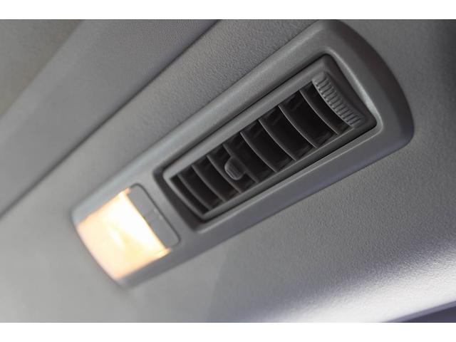 ヴェルファイア ２．４Ｚ　ゴールデンアイズ　ＥＴＣ　バックカメラ　ナビ　ＴＶ　クリアランスソナー　オートクルーズコントロール　両側電動スライドドア　ＨＩＤ　電動リアゲート　スマートキー　電動格納ミラー　３列シート　ＣＶＴ　アルミホイール　ＣＤ（41枚目）