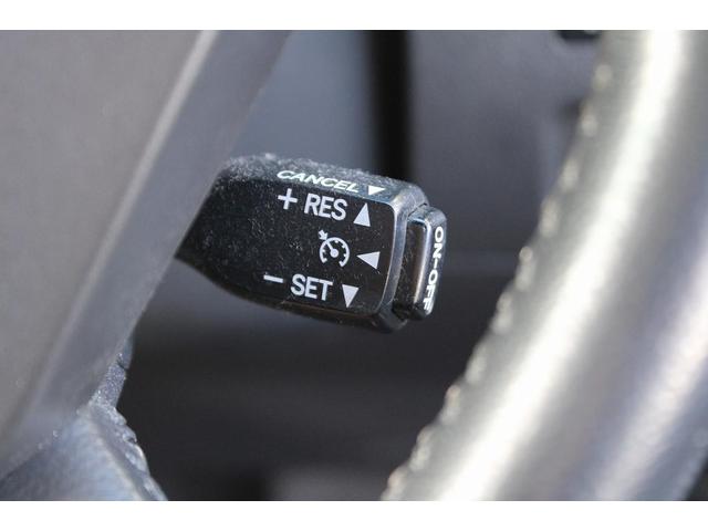 ヴェルファイア ２．４Ｚ　ゴールデンアイズ　ＥＴＣ　バックカメラ　ナビ　ＴＶ　クリアランスソナー　オートクルーズコントロール　両側電動スライドドア　ＨＩＤ　電動リアゲート　スマートキー　電動格納ミラー　３列シート　ＣＶＴ　アルミホイール　ＣＤ（49枚目）