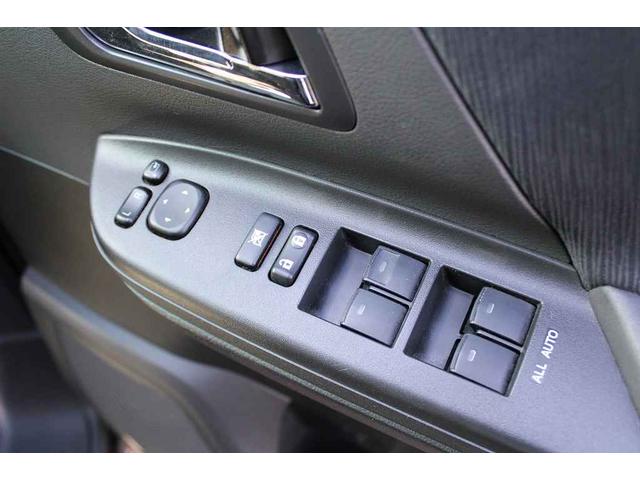 ヴェルファイア ２．４Ｚ　プラチナセレクションＩＩ　ＥＴＣ　バックカメラ　ナビ　ＴＶ　クリアランスソナー　両側電動スライドドア　ＨＩＤ　電動リアゲート　スマートキー　電動格納ミラー　後席モニター　３列シート　ＣＶＴ　アルミホイール　Ｂｌｕｅｔｏｏｔｈ（10枚目）