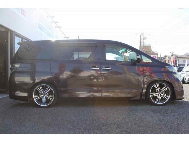 ヴェルファイア ２．４Ｚ　プラチナセレクションＩＩ　ＥＴＣ　バックカメラ　ナビ　ＴＶ　クリアランスソナー　両側電動スライドドア　ＨＩＤ　電動リアゲート　スマートキー　電動格納ミラー　後席モニター　３列シート　ＣＶＴ　アルミホイール　Ｂｌｕｅｔｏｏｔｈ（15枚目）