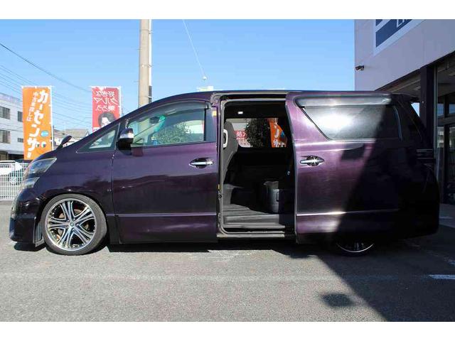 ヴェルファイア ２．４Ｚ　プラチナセレクションＩＩ　ＥＴＣ　バックカメラ　ナビ　ＴＶ　クリアランスソナー　両側電動スライドドア　ＨＩＤ　電動リアゲート　スマートキー　電動格納ミラー　後席モニター　３列シート　ＣＶＴ　アルミホイール　Ｂｌｕｅｔｏｏｔｈ（21枚目）