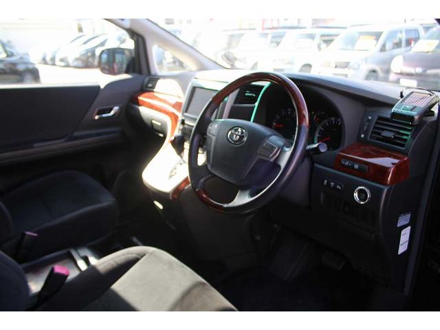 ヴェルファイア ２．４Ｚ　プラチナセレクションＩＩ　ＥＴＣ　バックカメラ　ナビ　ＴＶ　クリアランスソナー　両側電動スライドドア　ＨＩＤ　電動リアゲート　スマートキー　電動格納ミラー　後席モニター　３列シート　ＣＶＴ　アルミホイール　Ｂｌｕｅｔｏｏｔｈ（24枚目）