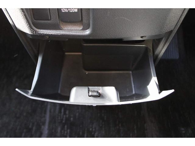 ヴェルファイア ２．４Ｚ　プラチナセレクションＩＩ　ＥＴＣ　バックカメラ　ナビ　ＴＶ　クリアランスソナー　両側電動スライドドア　ＨＩＤ　電動リアゲート　スマートキー　電動格納ミラー　後席モニター　３列シート　ＣＶＴ　アルミホイール　Ｂｌｕｅｔｏｏｔｈ（44枚目）