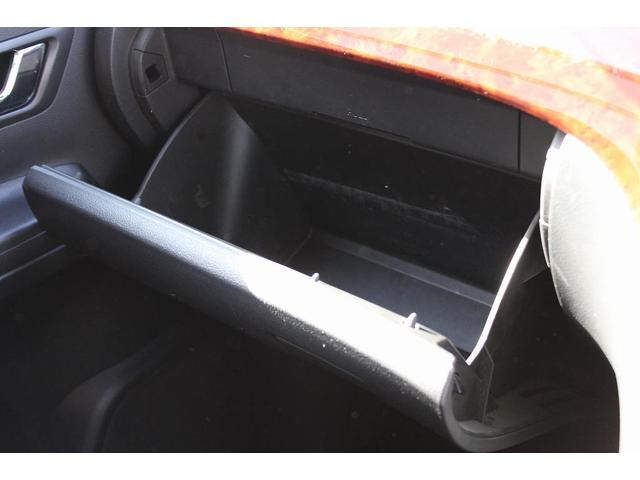 ヴェルファイア ２．４Ｚ　プラチナセレクションＩＩ　ＥＴＣ　バックカメラ　ナビ　ＴＶ　クリアランスソナー　両側電動スライドドア　ＨＩＤ　電動リアゲート　スマートキー　電動格納ミラー　後席モニター　３列シート　ＣＶＴ　アルミホイール　Ｂｌｕｅｔｏｏｔｈ（48枚目）