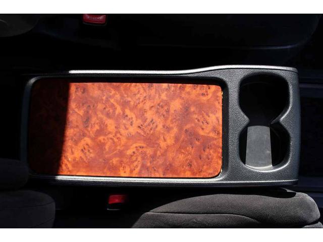 ヴェルファイア ２．４Ｚ　プラチナセレクションＩＩ　ＥＴＣ　バックカメラ　ナビ　ＴＶ　クリアランスソナー　両側電動スライドドア　ＨＩＤ　電動リアゲート　スマートキー　電動格納ミラー　後席モニター　３列シート　ＣＶＴ　アルミホイール　Ｂｌｕｅｔｏｏｔｈ（51枚目）