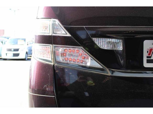 ヴェルファイア ２．４Ｚ　プラチナセレクションＩＩ　ＥＴＣ　バックカメラ　ナビ　ＴＶ　クリアランスソナー　両側電動スライドドア　ＨＩＤ　電動リアゲート　スマートキー　電動格納ミラー　後席モニター　３列シート　ＣＶＴ　アルミホイール　Ｂｌｕｅｔｏｏｔｈ（54枚目）