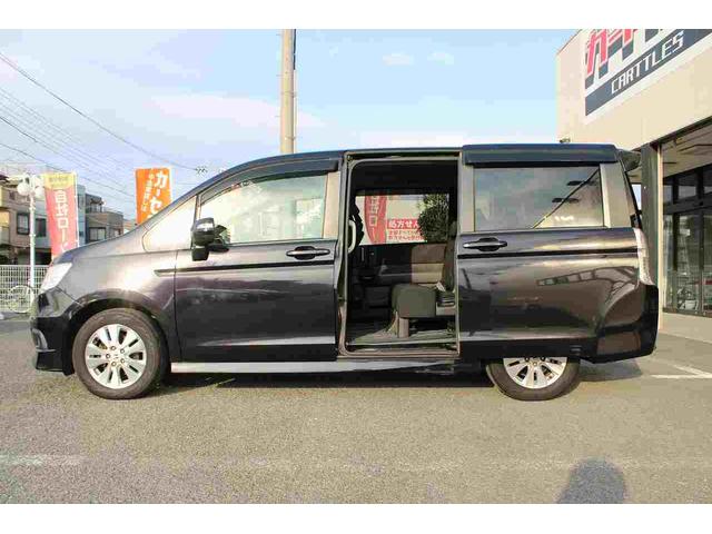 ステップワゴンスパーダ S スライドドア HID キーレスエントリー CVT アルミホイール 盗難防止システム 衝突安全ボディ ABS エアコン パワーステアリング パワーウィンドウ(6枚目)