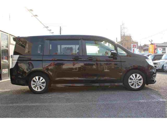 ステップワゴンスパーダ S スライドドア HID キーレスエントリー CVT アルミホイール 盗難防止システム 衝突安全ボディ ABS エアコン パワーステアリング パワーウィンドウ(7枚目)