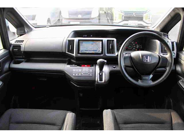 ステップワゴンスパーダ S スライドドア HID キーレスエントリー CVT アルミホイール 盗難防止システム 衝突安全ボディ ABS エアコン パワーステアリング パワーウィンドウ(14枚目)