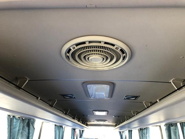 メルファ ４１人乗りバス　デラックス　総輪エアサス　自動ドア　モケットリクライニングシート　トランクルーム　左右上棚　網ポケット　ドリンクホルダー　バックカメラ　シフト：プロシフト（20枚目）